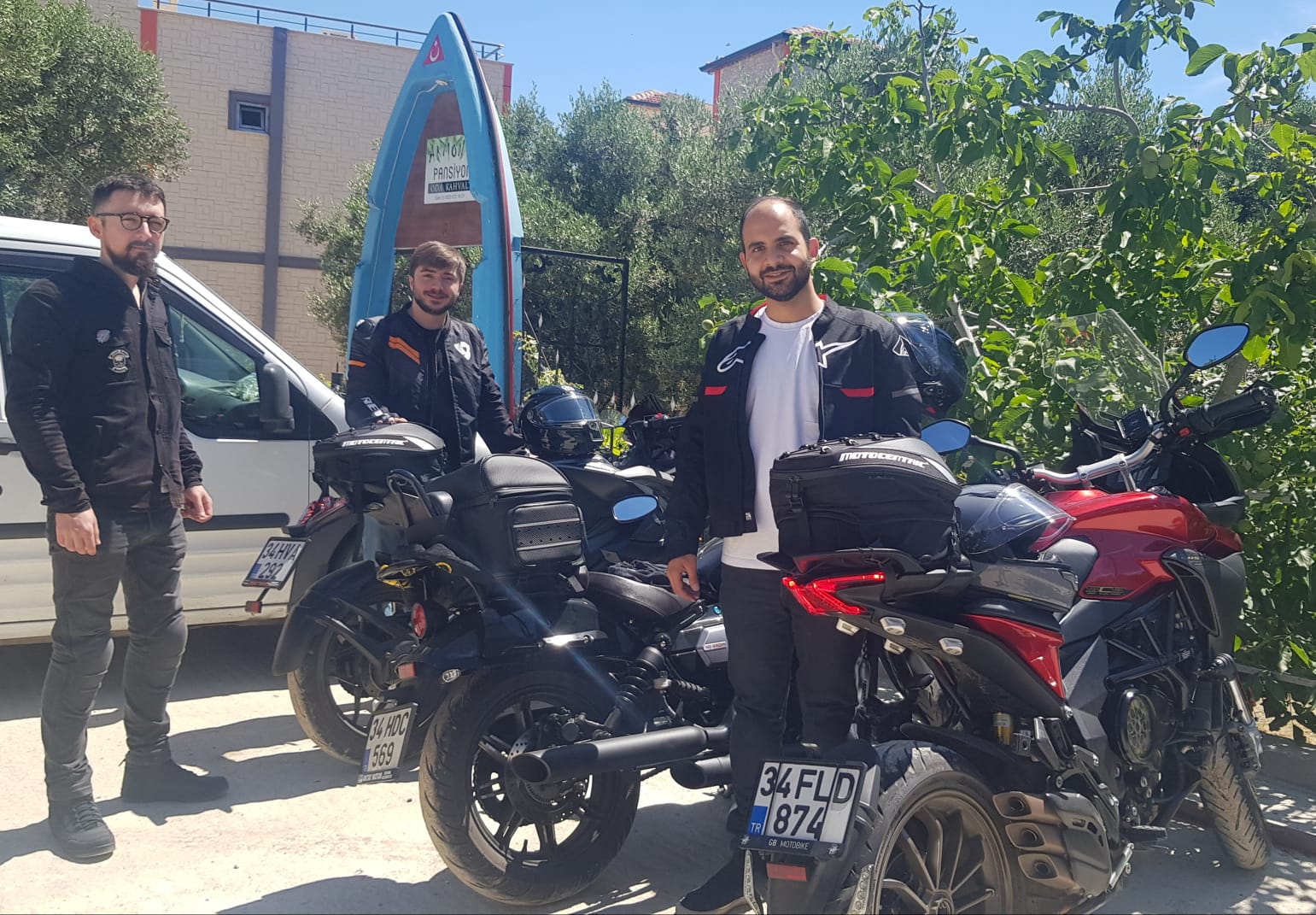 Akmonya Pansiyon motosikletli misafirler 6